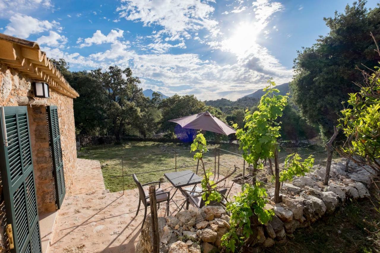Agroturismo Son Alzines Lluc Ngoại thất bức ảnh
